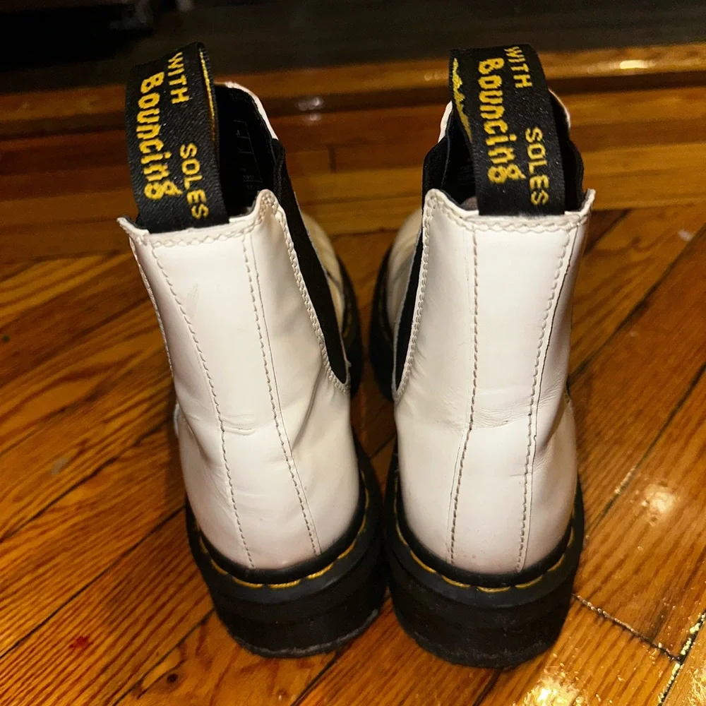 Dr. Martens White Chelsea Boots - Picture 2 of 3